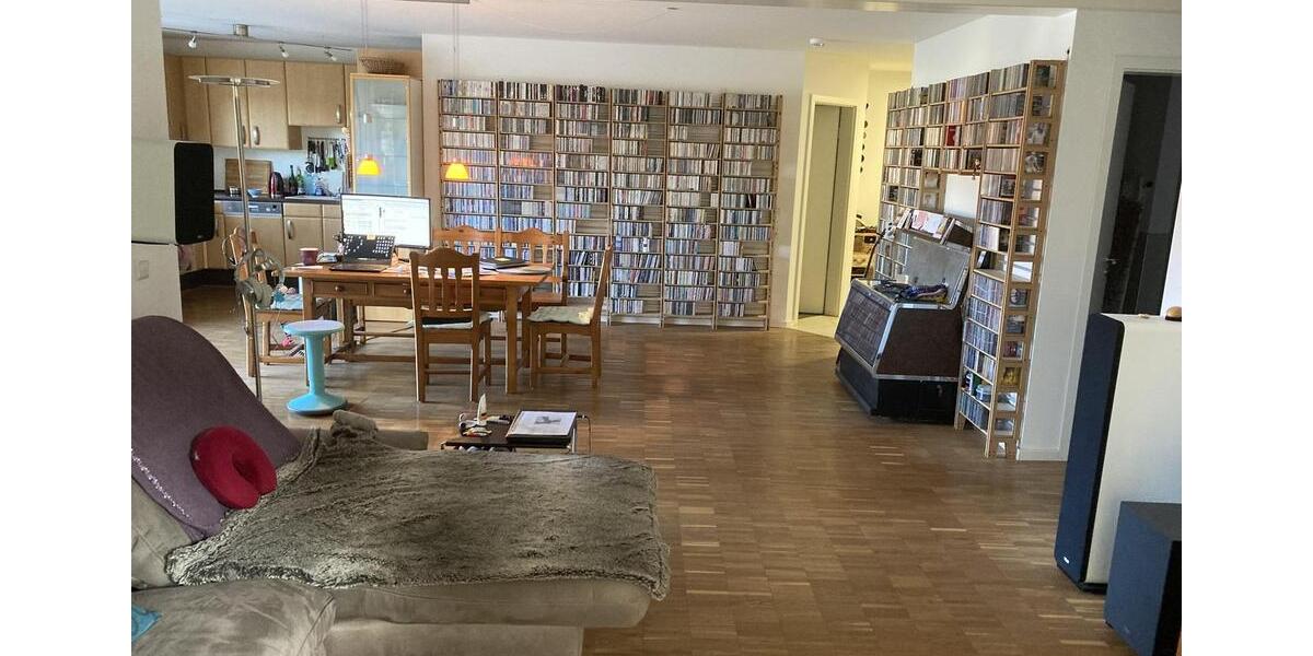 Erdgeschoßwohnung Gauting - 3 Zimmer, 123 m&sup2;, 1.790&euro; | Angebot:25649106