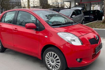 Toyota Yaris 165.000 km 1.999 &euro; München 80809