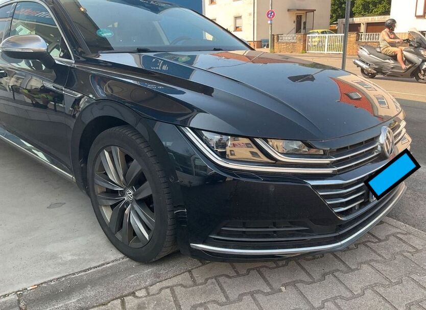 VW Arteon 255.841 km 14.300 € München 80331