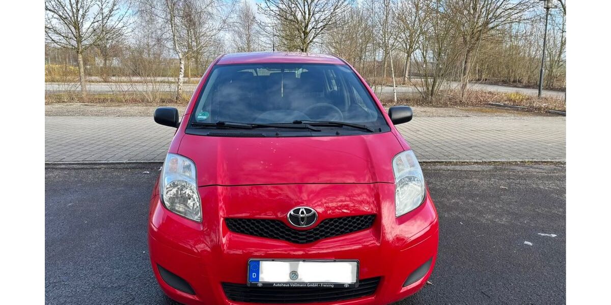 Toyota Yaris 95.968 km 3.999 &euro; Neufahrn 85375