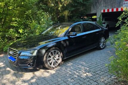 Audi A8 195.000 km 12.499 &euro; Berg 82335