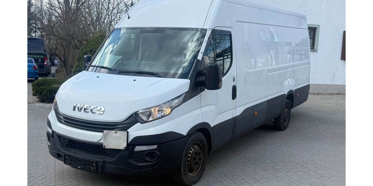 IVECO Andere 249.000 km 9.900 &euro; Eching 85386