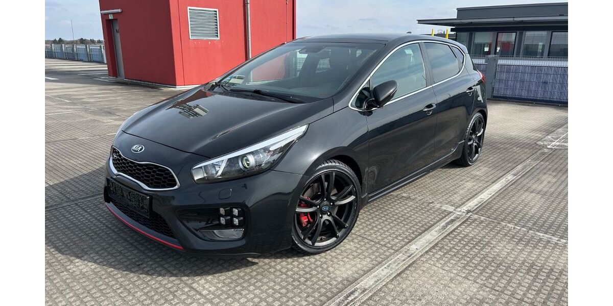 Kia ceed / Ceed 107.760 km 11.600 &euro; München 81829