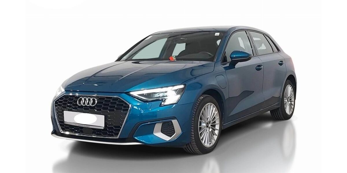 Audi A3 17.000 km 25.890 &euro; Gröbenzell 82194