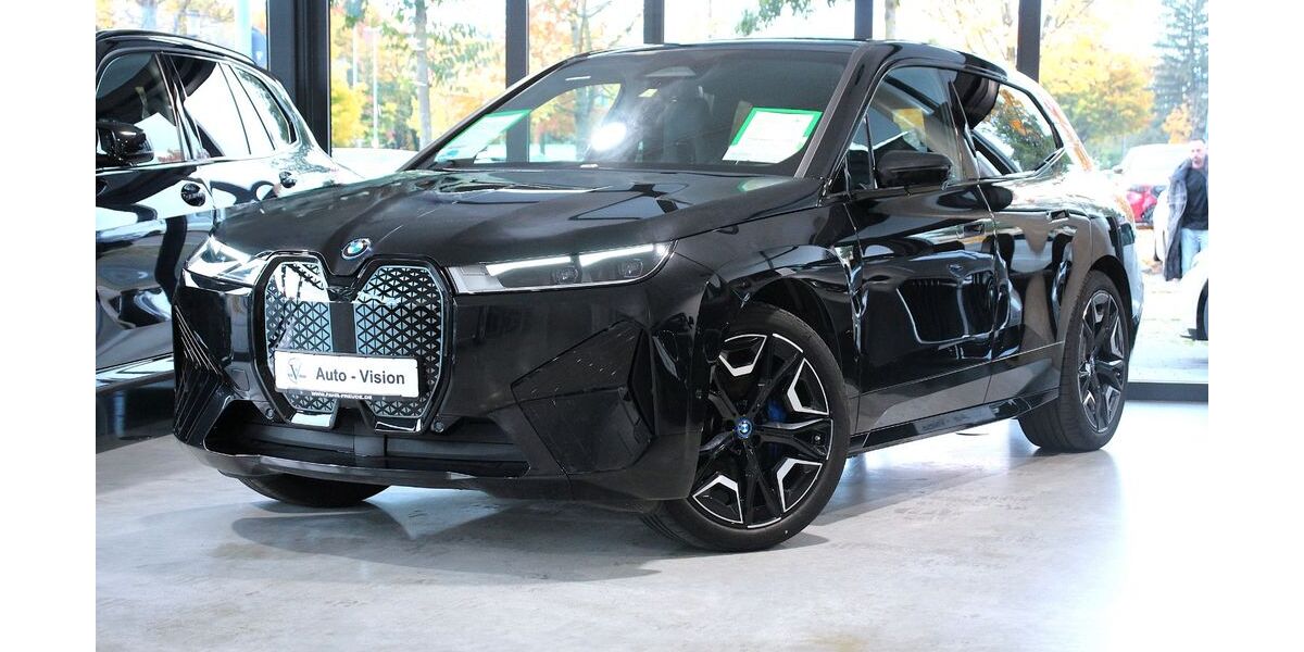 BMW iX 56.652 km 39.840 &euro; München 81825