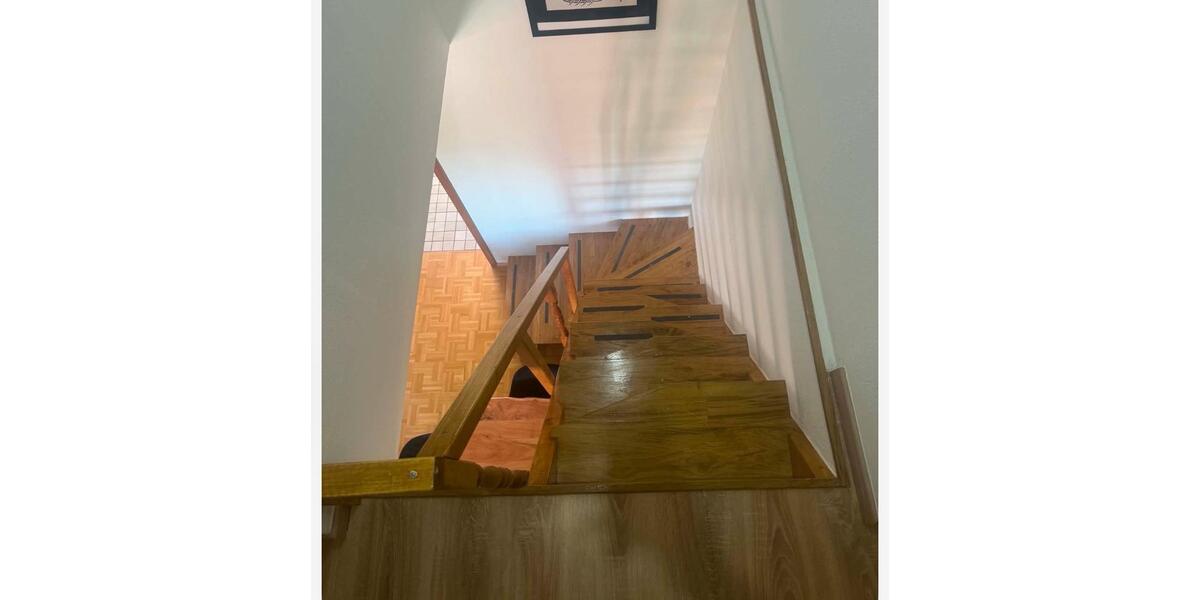 Dachgeschoßwohnung Markt Indersdorf - 5 Zimmer, 96 m&sup2;, 350.000&euro; | Angebot:27140867