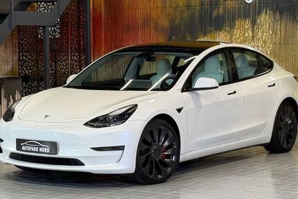 Tesla Model 3 38.500 km 28.900 &euro; München 81829
