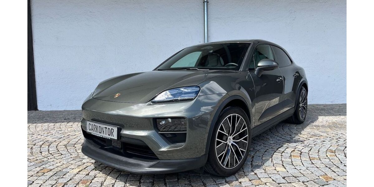 Porsche Macan 9.840 km 82.900 &euro; München 81245