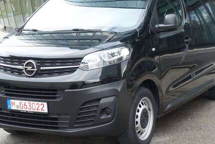 Opel Vivaro 59.870 km 21.800 &euro; München 81829