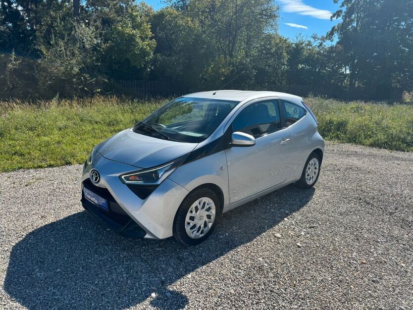 Toyota Aygo (X) 86.000 km 7.990 € Neufahrn bei Freising 85375
