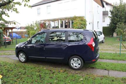 Dacia Lodgy 25.611 km 13.700 € Gilching 82205