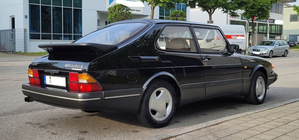 Saab 900 286.000 km 22.500 € München 81827
