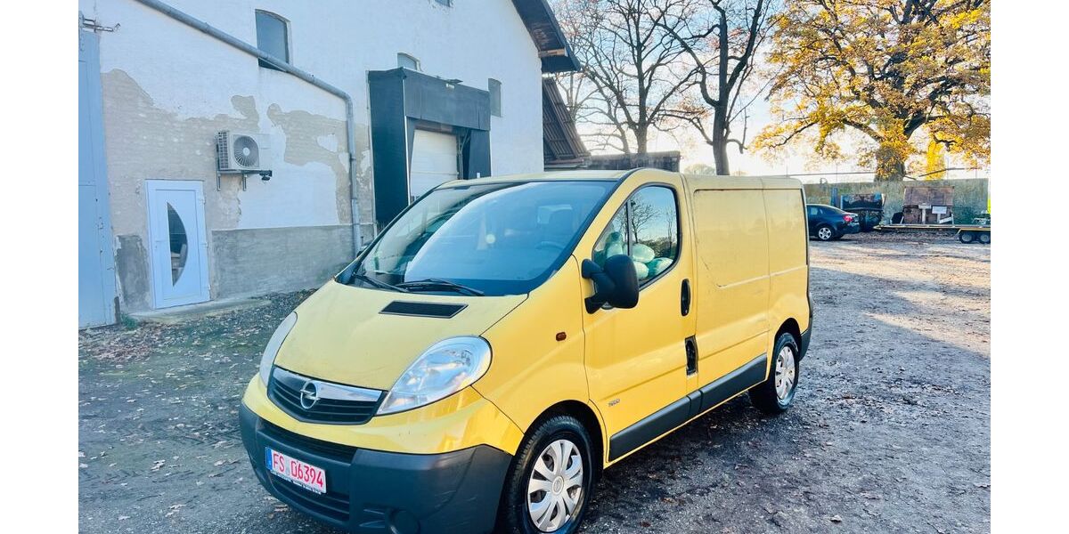Opel Vivaro 303.000 km 2.399 &euro; Neufahrn 85375