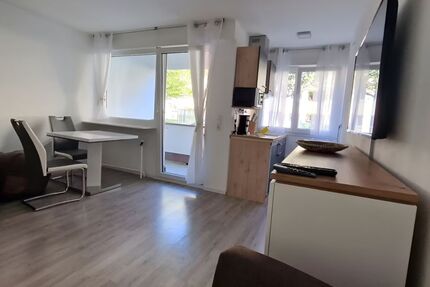 Ruhige, Zentrale 1-Zimmer Erdgeschoßwohnung mit Balkon in Schwabing