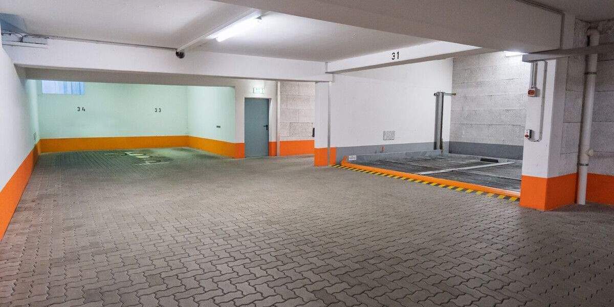 Garagen / Stellplätze Unterhaching - 13.500&euro; | Angebot:25851676