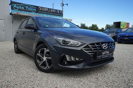 Hyundai i30 72.769 km 17.950 &euro; München 81829