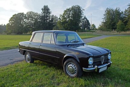 Alfa Romeo Giulia 23.064 km 22.990 € München 80636