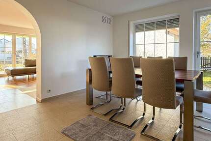 Haus zum Mieten in Weißenfeld 2.790 € 160 m² 5 zimmer