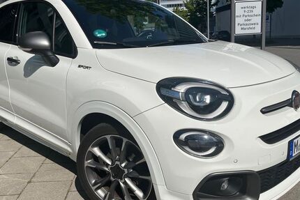 Fiat 500X 86.000 km 10.499 &euro; München 80687