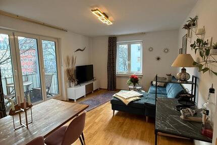 Vollmöbliert befristet (7 Monate): 3 ZKB mit 2 Balkone 3 zimmer