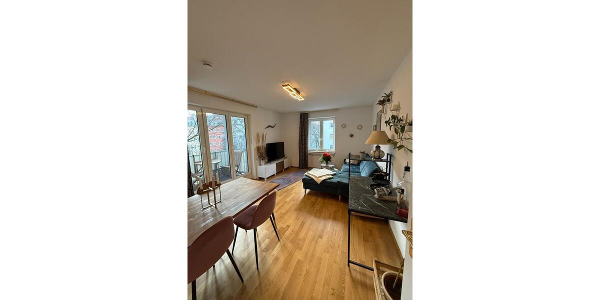 Vollmöbliert befristet (7 Monate): 3 ZKB mit 2 Balkone 3 zimmer