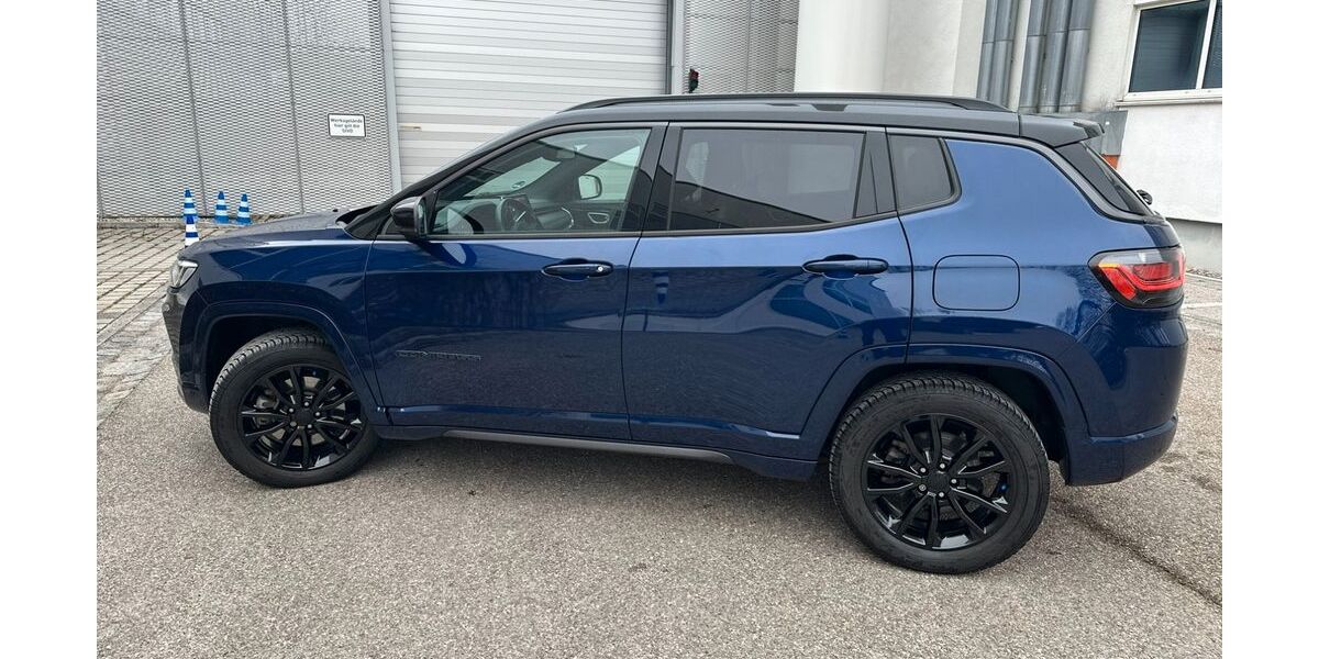 Jeep Compass 53.000 km 25.400 &euro; München 80807
