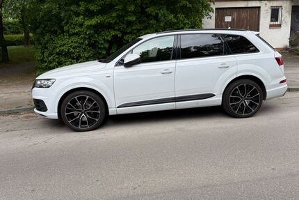 Audi Q7 189.500 km 31.333 &euro; München 81673