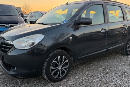 Dacia Lodgy 150.000 km 3.999 &euro; München 81829