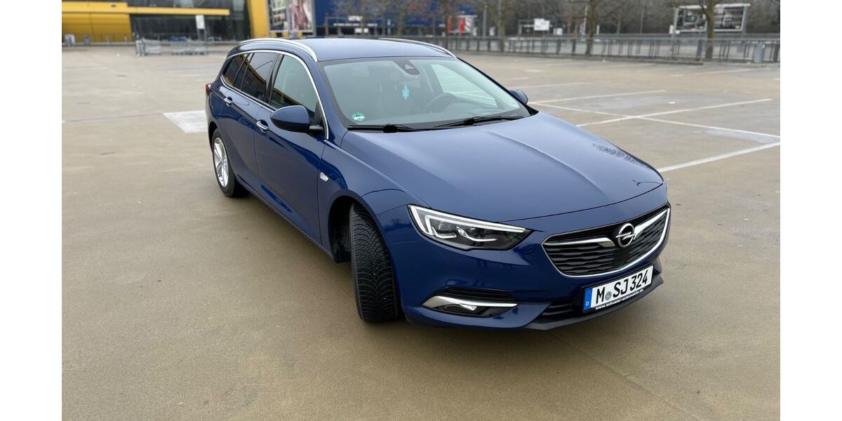 Opel Insignia 124.814 km 13.200 &euro; München 81737