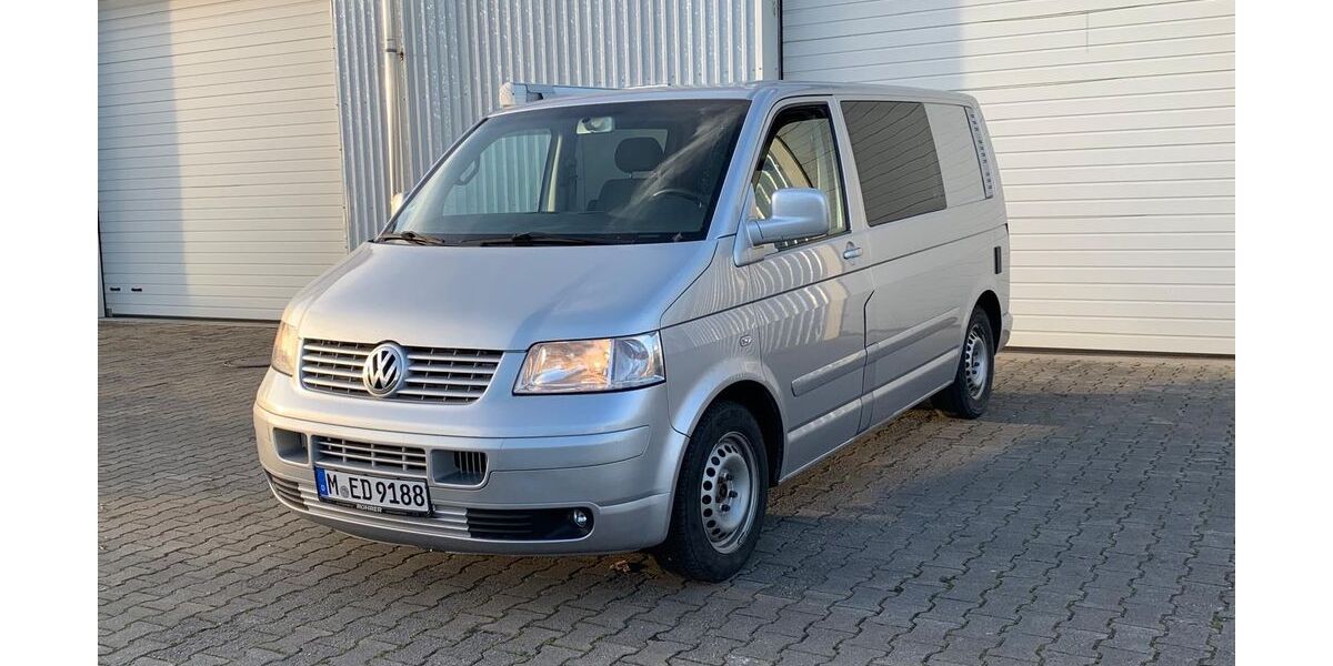 VW T5 Transporter 273.908 km 3.499 &euro; München 81243