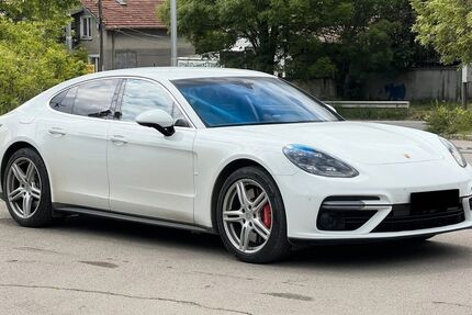 Porsche Panamera 118.600 km 45.980 &euro; Feldkirchen bei München 85622