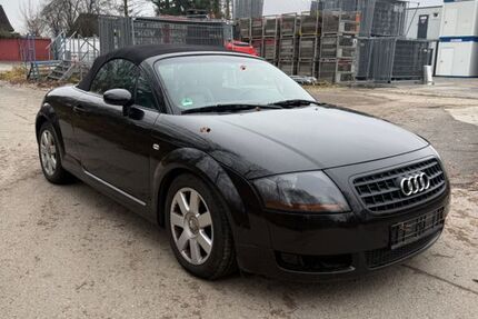 Audi TT 256.000 km 2.399 &euro; München 80336