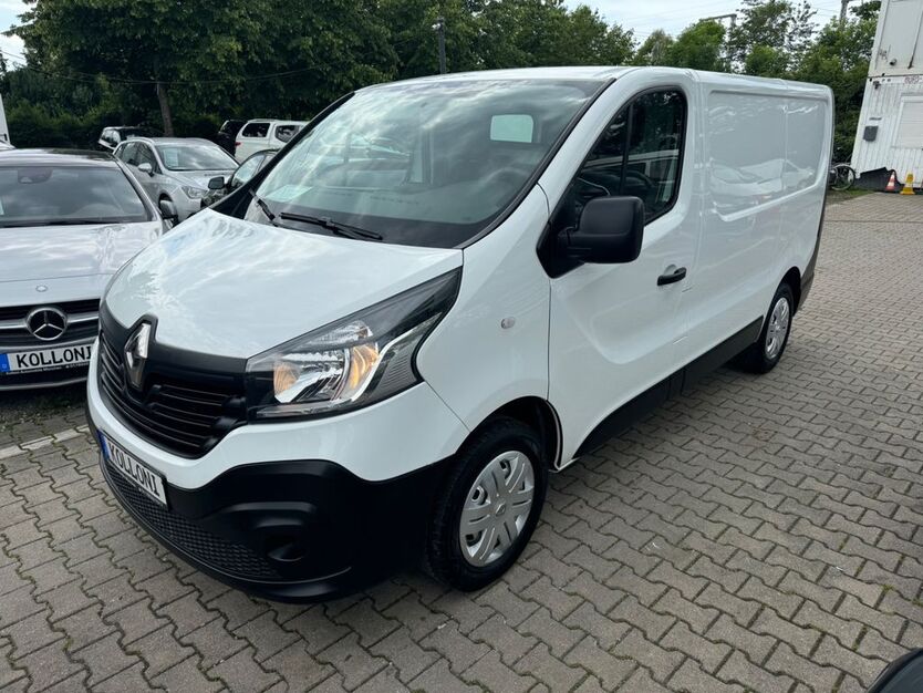 Renault Trafic 147.585 km 10.999 € München OT Aubing-Lochhausen-Langwied 81243