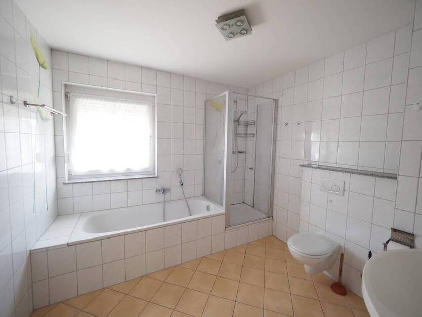 Charmante Doppelhaushälfte in Fahrenzhausen