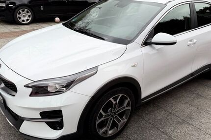 Kia XCeed 87.000 km 12.980 &euro; München 81827