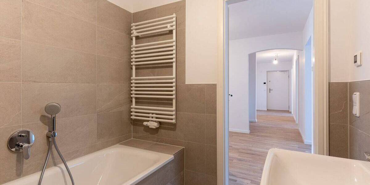 Etagenwohnung München Schwabing-West - 5 Zimmer, 129 m&sup2;, 2.640&euro; | Angebot:26684001