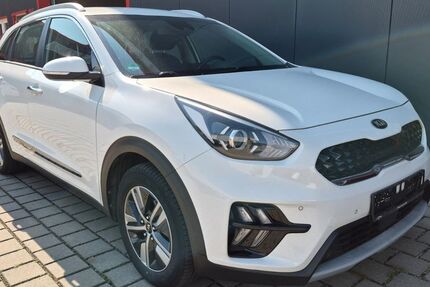 Kia Niro 198.000 km 11.400 &euro; Puchheim (nähe München) 82178