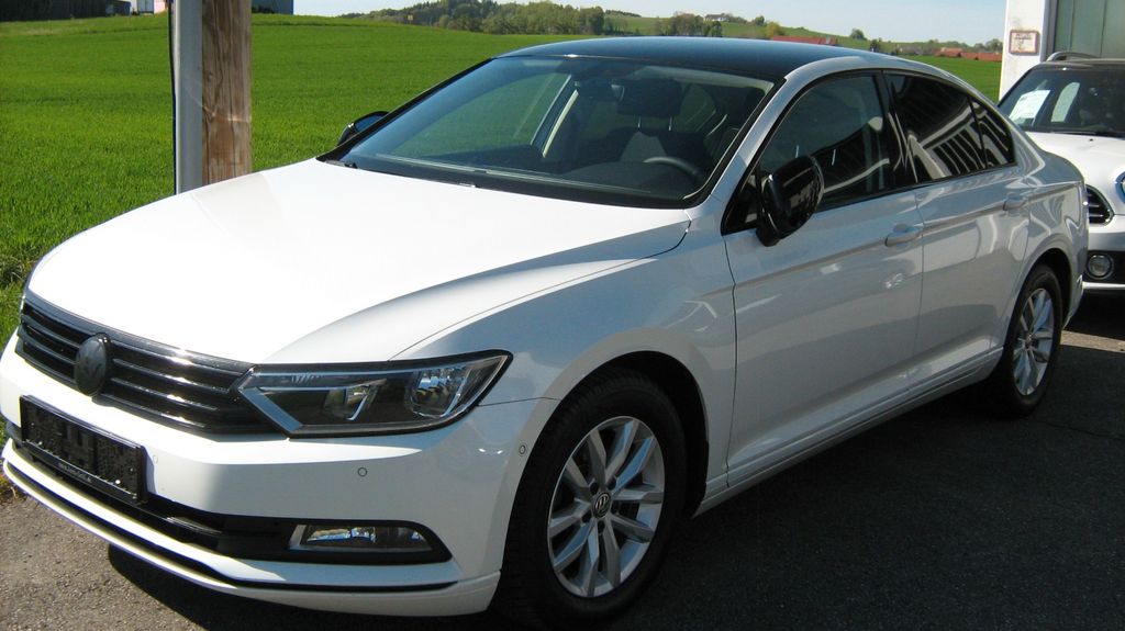 VW Passat 212.670 km 8.500 &euro; Ebersberg 85560