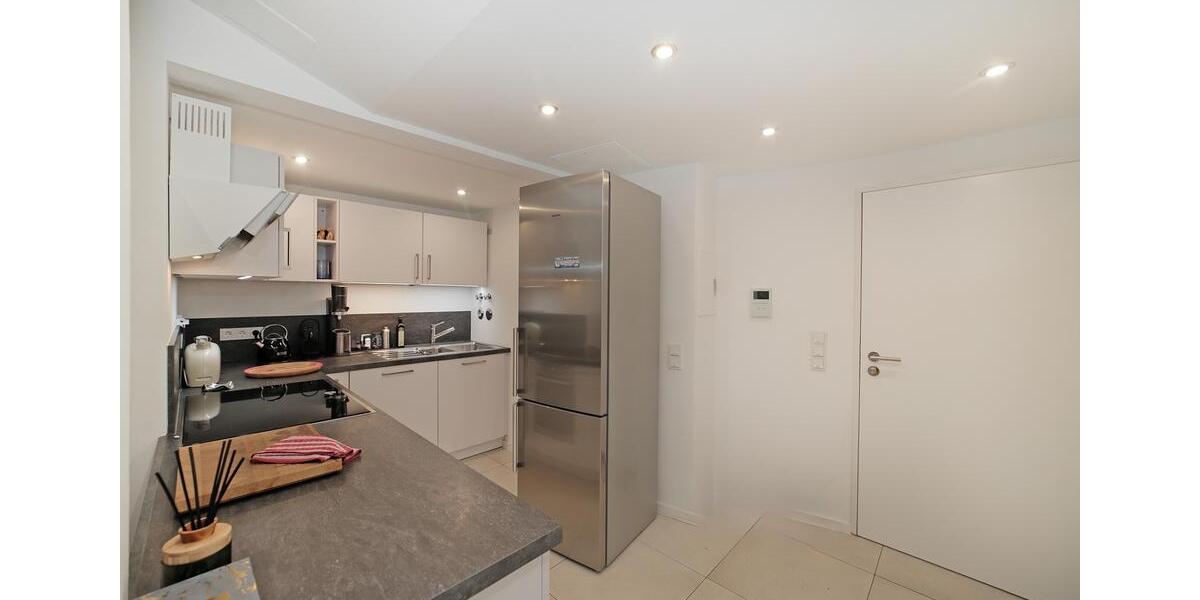 Traumlage direkt am Englischen Garten: Gehobene, lichtdurchflutete 3-Zimmer-Wohnung im Split-Level! zimmer