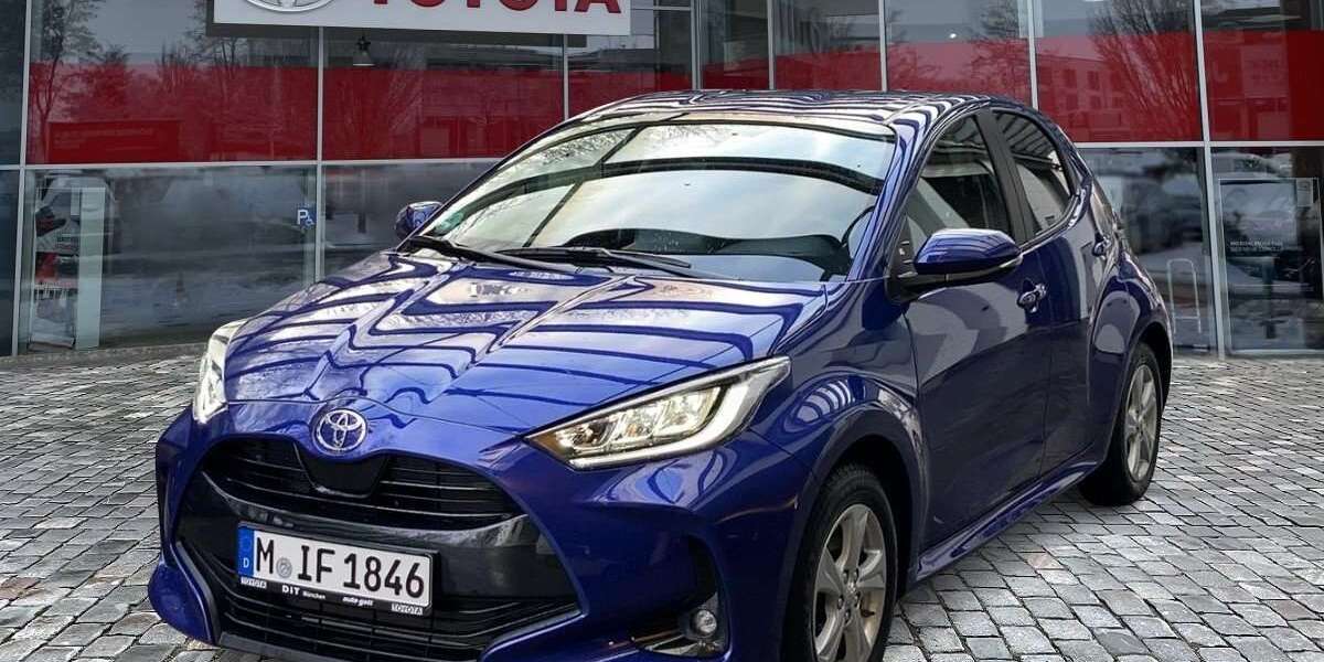 Toyota Yaris 1.990 km 23.490 &euro; München 81673