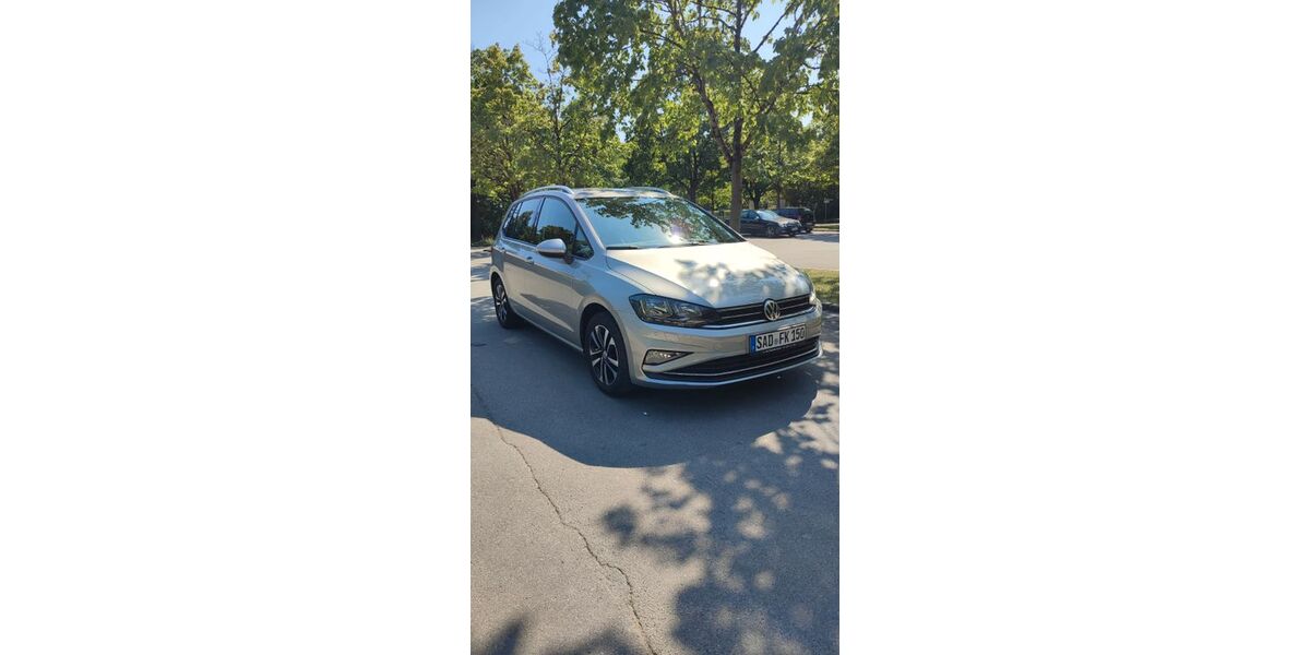 VW Golf Sportsvan 49.000 km 16.900 &euro; München 81737