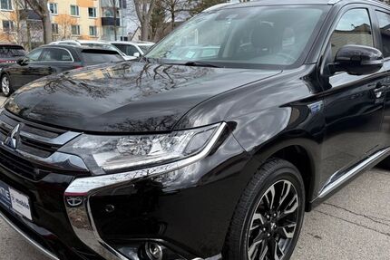 Mitsubishi Outlander 148.000 km 13.400 &euro; München 81243
