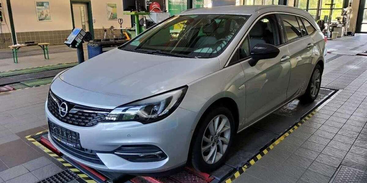 Opel Astra 9.839 km 12.999 &euro; Hohenbrunn 85662