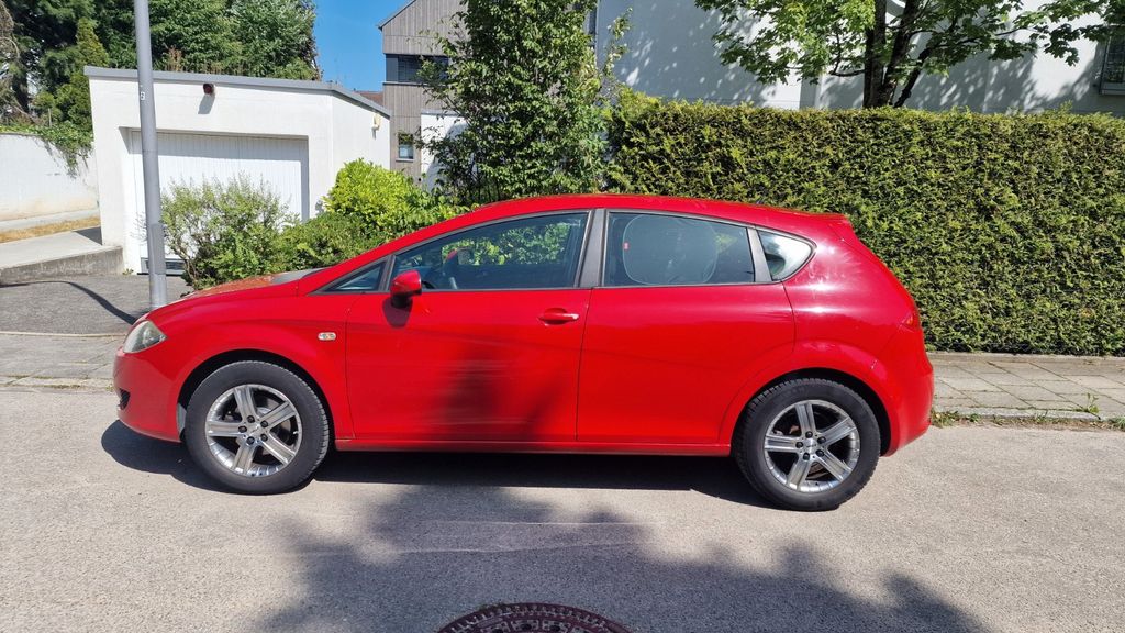 Seat Leon 172.829 km 2.500 &euro; München 80805