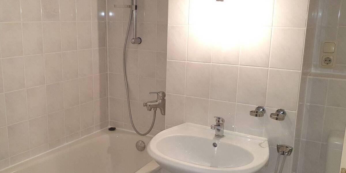 Einfamilienhaus Poing - 2 Zimmer, 350.000&euro; | Angebot:23970756