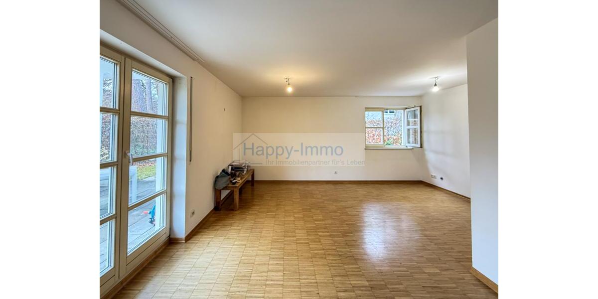 270 qm eigener Garten 2 Terrassen 2 Zimmerwhg EBK Duplex TG unten 2 zimmer