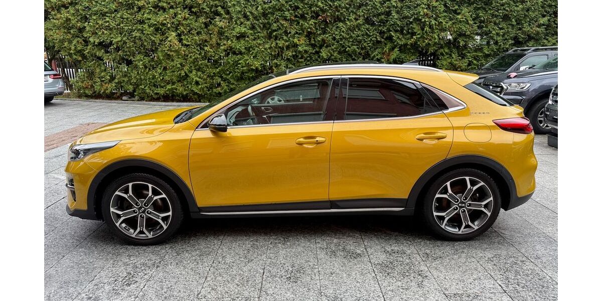 Kia XCeed 57.000 km 18.980 &euro; München 81827