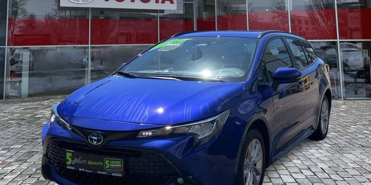 Toyota Corolla 28.603 km 27.490 &euro; München 80807
