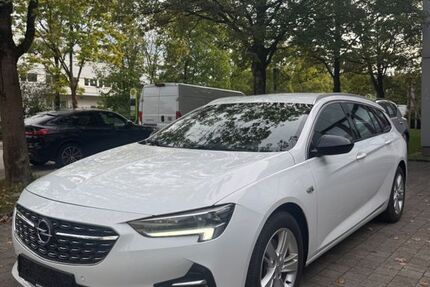 Opel Insignia 58.200 km 14.980 &euro; München 80807