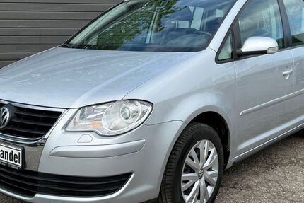 VW Touran 219.906 km 2.990 &euro; München 80809